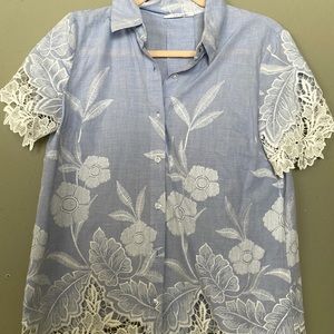 Tahiri Beautiful embroidered lacy button up top